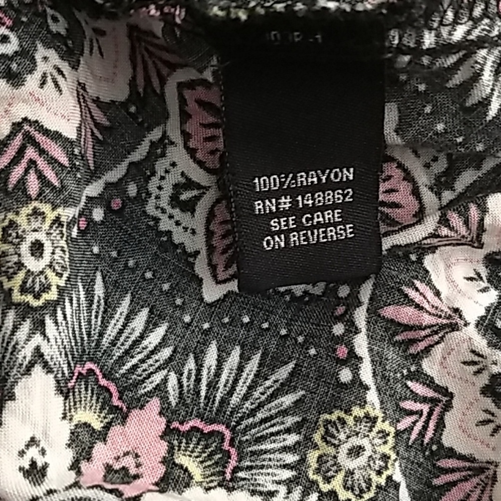 Torrid Medallion Print Lattice Back Dress 2 (2X) - Picture 7 of 8